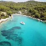Bay * Vela Luka