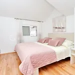 Bay Apartament Vela Luka
