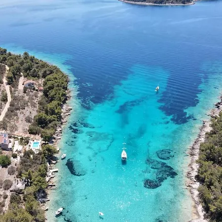 Green Bay Vela Luka