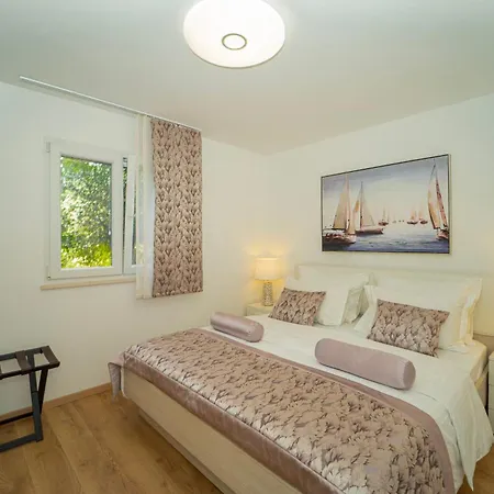 Apartament Bay *