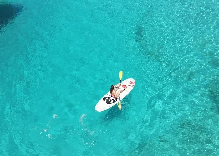 Bay * Vela Luka