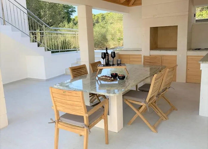 Bay Apartman Vela Luka