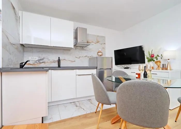 Apartman Bay *